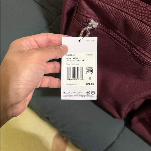 Nike Men's Utility Power Training Burgundy gym Bag luggage elite - brand new - Picture 3 of 4